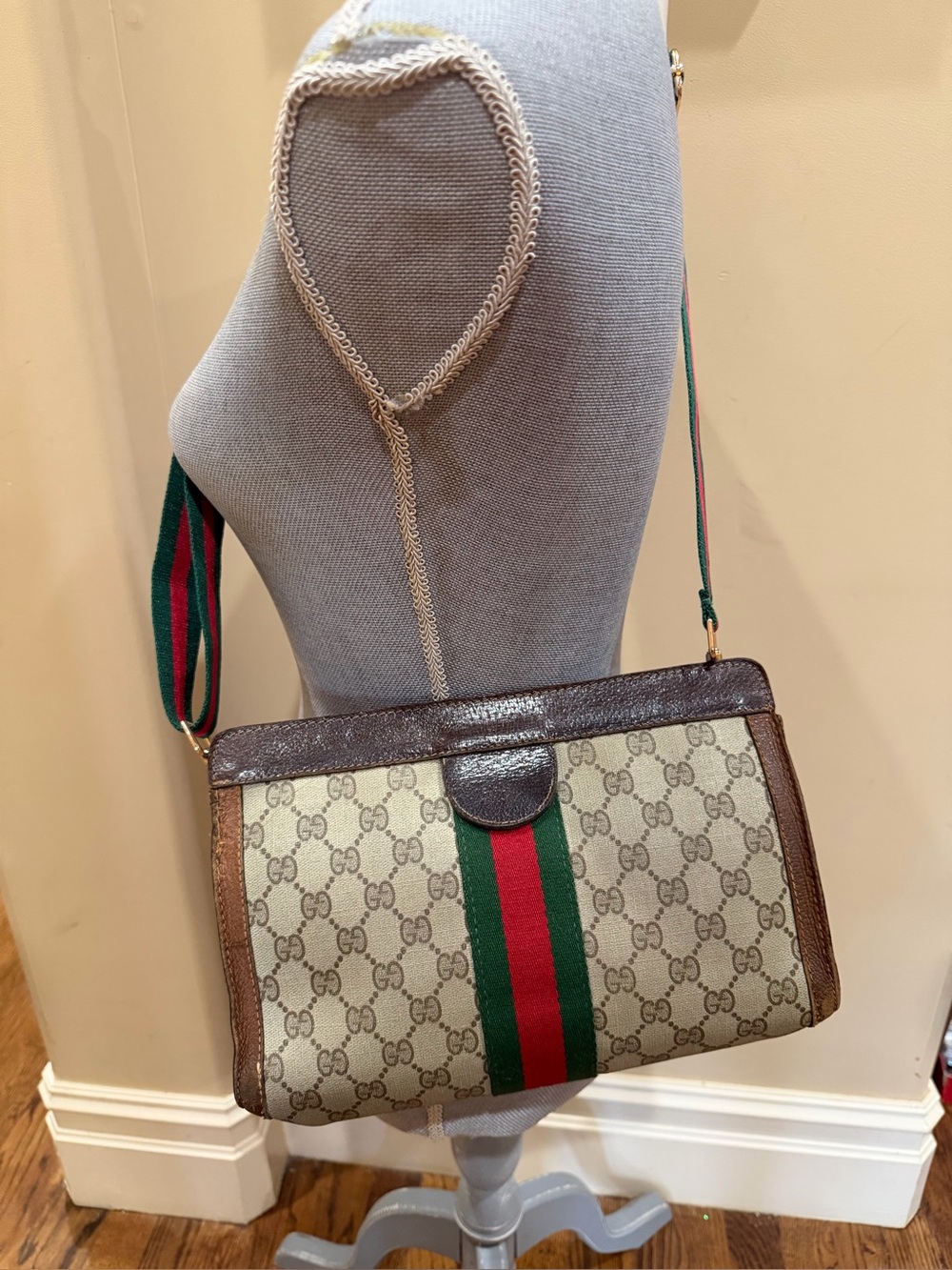 Gucci Beige GG Canvas Pouch Parfums Vintage with unbranded Strap
